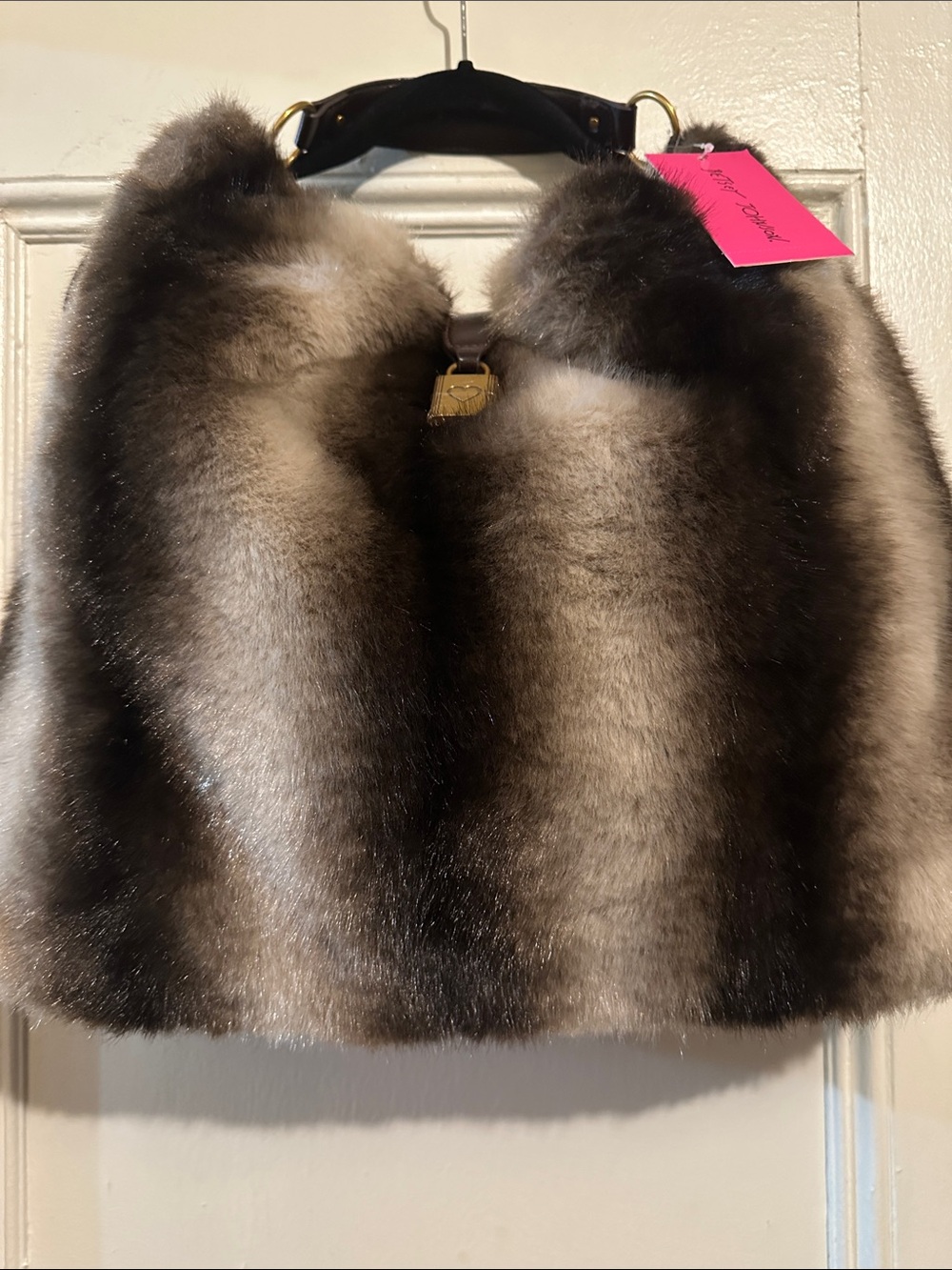 NWT Betsey Johnson Brown Gradient Faux Fur Handbag w/ Brown Handle. L 14” W 19”.